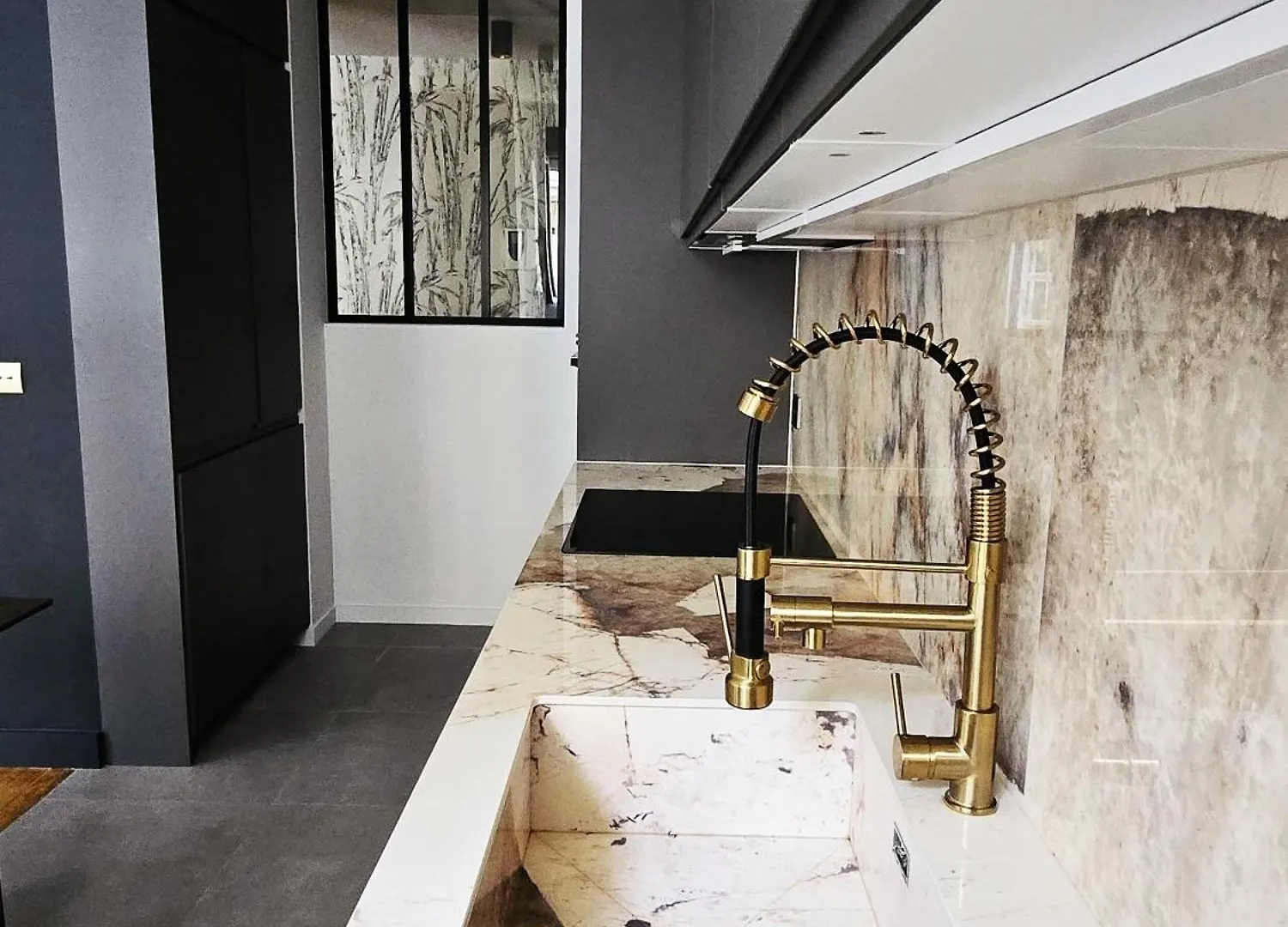 Luxury Apartment At Heart Of パリ フランス